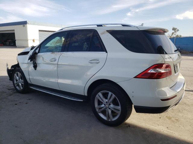4JGDA5HB3DA106519 - 2013 MERCEDES-BENZ ML 350 4MATIC WHITE photo 2