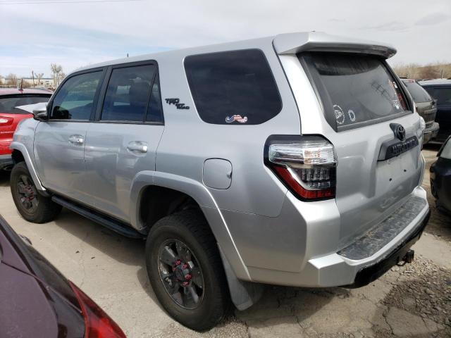 JTEBU5JR3J5511337 - 2018 TOYOTA 4RUNNER SR5/SR5 PREMIUM 银色 照片 2