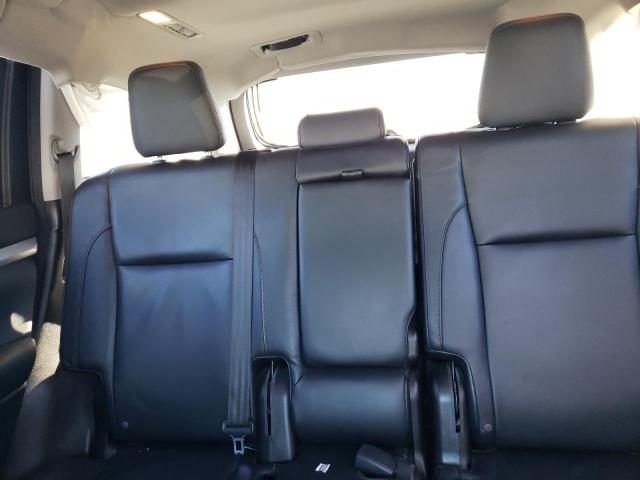 5TDJKRFH6FS200502 - 2015 TOYOTA HIGHLANDER XLE WHITE photo 10