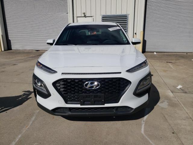 KM8K12AA6MU636795 - 2021 HYUNDAI KONA SE WHITE photo 5