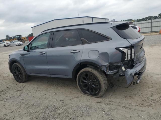 5XYRKDLF8NG137147 - 2022 KIA SORENTO SX GRAY photo 2