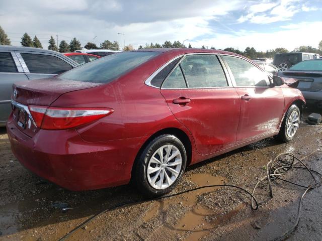 4T1BF1FK6HU792676 - 2017 TOYOTA CAMRY LE RED photo 3