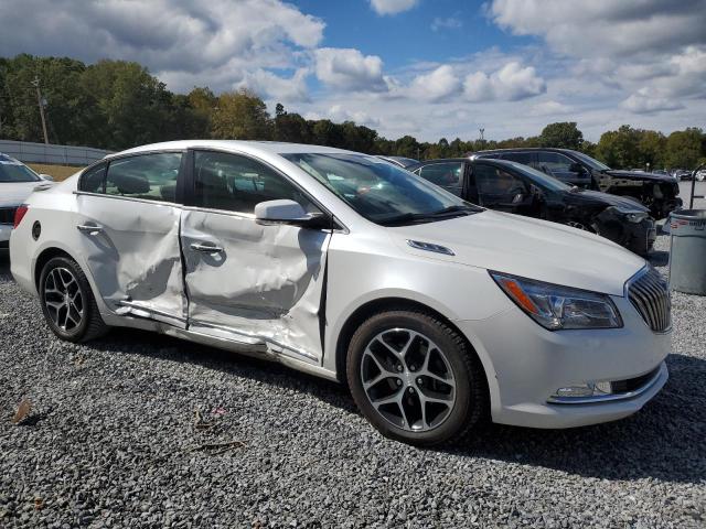 1G4G45G34GF281898 - 2016 BUICK LACROSSE SPORT TOURING WHITE photo 4