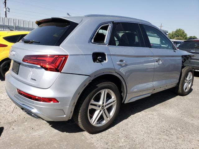 WA1G2AFY5R2084291 - 2024 AUDI Q5 PREMIUM 55 SILVER photo 3