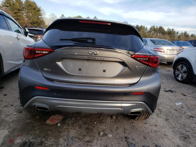 SJKCH5CR6HA030457 - 2017 INFINITI QX30 BASE رمادي صورة 6