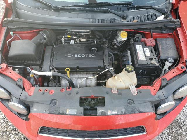 1G1JB5SH4D4219372 - 2013 CHEVROLET SONIC LS წითელი ფოტო 11