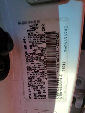 4T1BE32K62U007956 - 2002 TOYOTA CAMRY LE WHITE photo 12