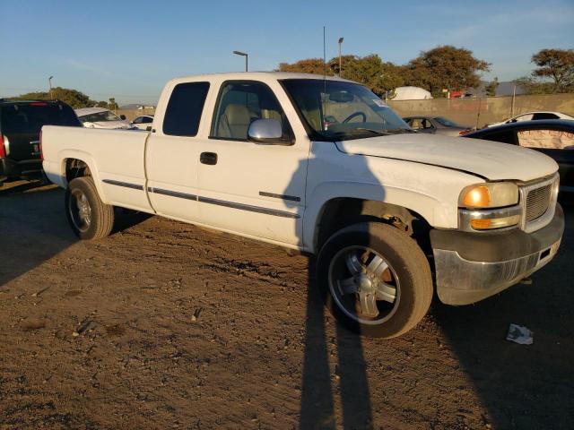 1GTHC29U01E280373 - 2001 GMC SIERRA C2500 HEAVY DUTY WHITE photo 4