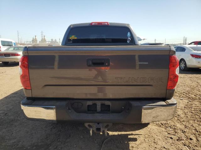 5TFDY5F14HX668135 - 2017 TOYOTA TUNDRA CREWMAX SR5 GRAY photo 6