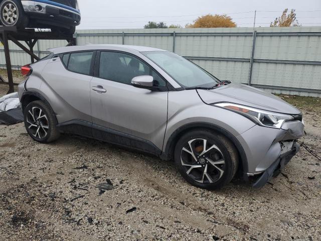 NMTKHMBX8JR043601 - 2018 TOYOTA C-HR XLE GRAY photo 4