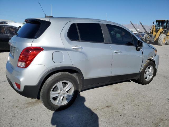 KL7CJKSB9LB319214 - 2020 CHEVROLET TRAX LS SILVER photo 3