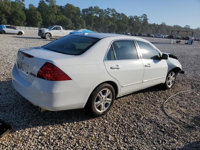 1HGCM56807A212964 - 2007 HONDA ACCORD EX WHITE photo 3