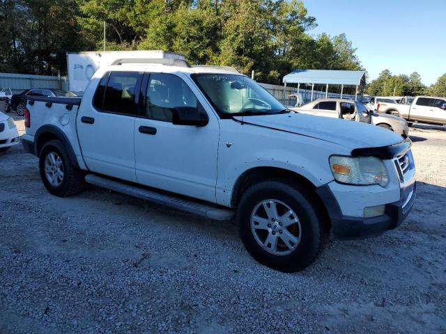 1FMEU31827UA10253 - 2007 FORD EXPLORER S XLT WHITE photo 4