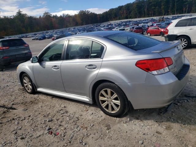 4S3BMBA67C3037271 - 2012 SUBARU LEGACY 2.5I SILVER photo 2