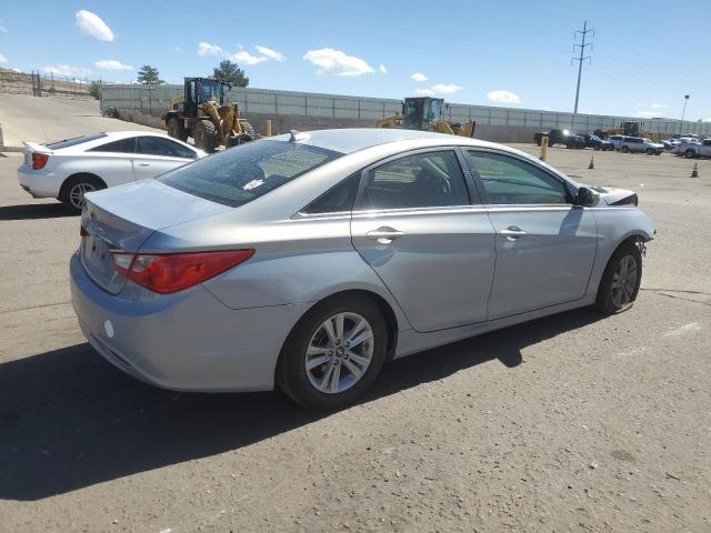 5NPEB4AC9CH313877 - 2012 HYUNDAI SONATA GLS SILVER photo 3