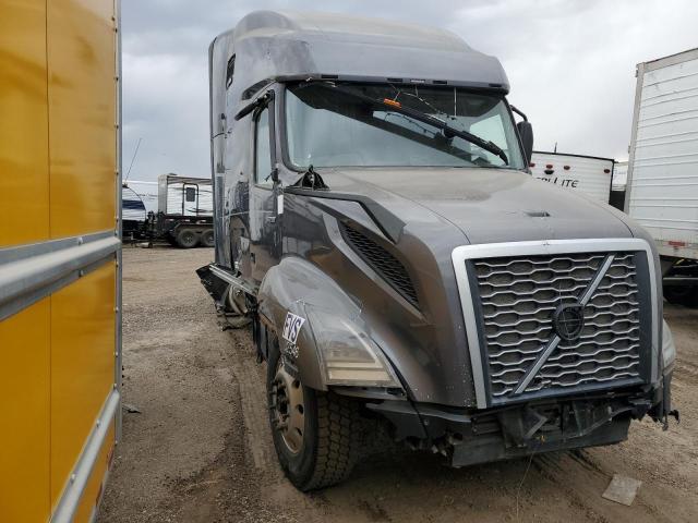 4V4NC9EH0KN201391 - 2019 VOLVO VN VNL BLACK photo 1