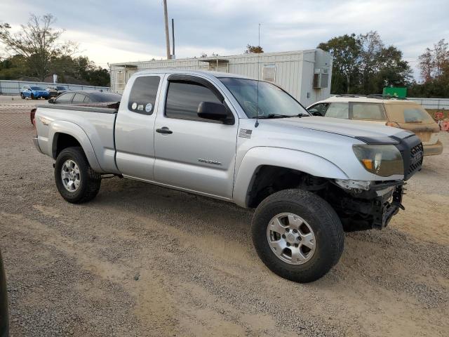 5TETU62N95Z123249 - 2005 TOYOTA TACOMA PRERUNNER ACCESS CAB SILVER photo 4