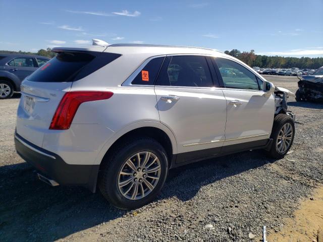 1GYKNCRS4KZ195139 - 2019 CADILLAC XT5 LUXURY WHITE photo 3