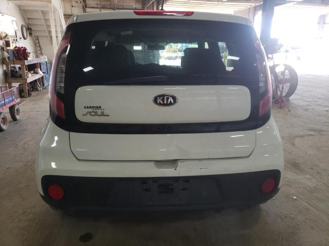 KNDJN2A20K7917581 - 2019 KIA SOUL WHITE photo 6