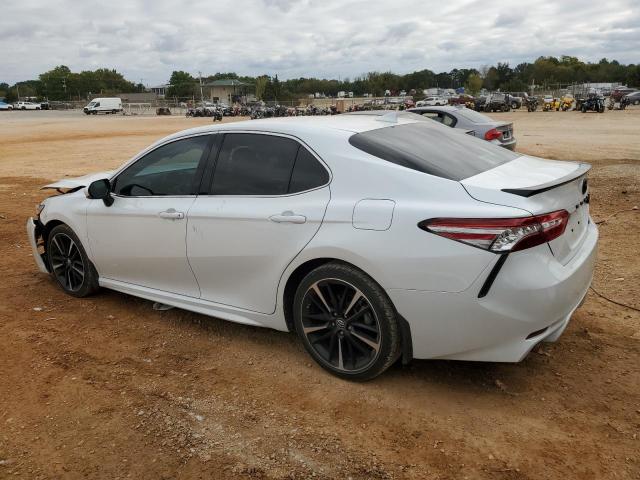 4T1B61HK7KU827133 - 2019 TOYOTA CAMRY XSE WHITE photo 2