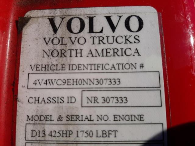 4V4WC9EH0NN307333 - 2022 VOLVO VNR RED photo 10