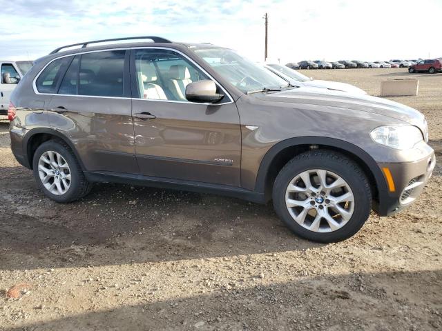 5UXZV8C57CL425165 - 2012 BMW X5 XDRIVE50I BROWN photo 4