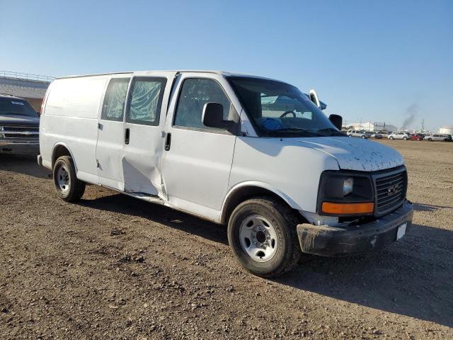 1GTGG29V561275256 - 2006 GMC SAVANA G2500 WHITE photo 4