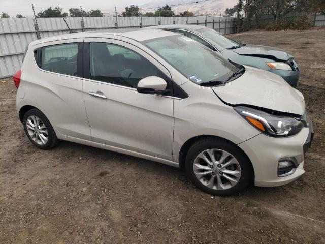 KL8CF6SA0LC445127 - 2020 CHEVROLET SPARK 2LT CREAM photo 4