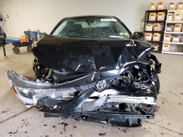 5YFEPMAE2MP174215 - 2021 TOYOTA COROLLA LE BLACK photo 5