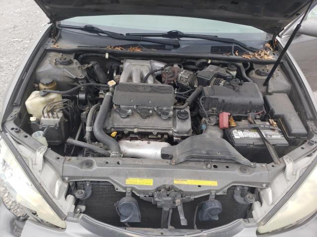 4T1BF30K82U527950 - 2002 TOYOTA CAMRY LE GRAY photo 11