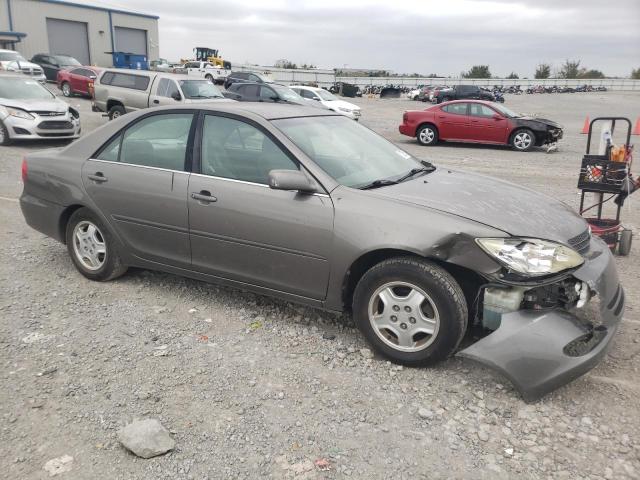 4T1BF30K82U527950 - 2002 TOYOTA CAMRY LE GRAY photo 4