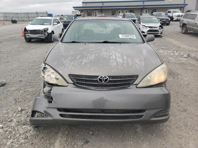 4T1BF30K82U527950 - 2002 TOYOTA CAMRY LE GRAY photo 5