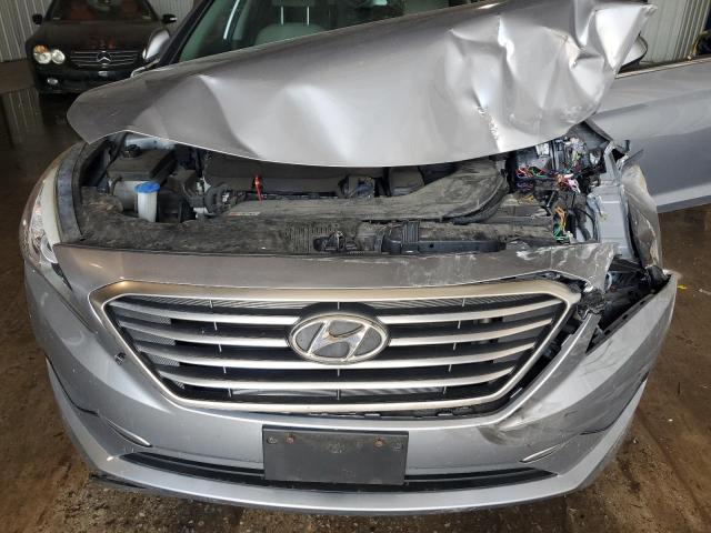 5NPE24AF5HH455337 - 2017 HYUNDAI SONATA SE SILVER photo 11