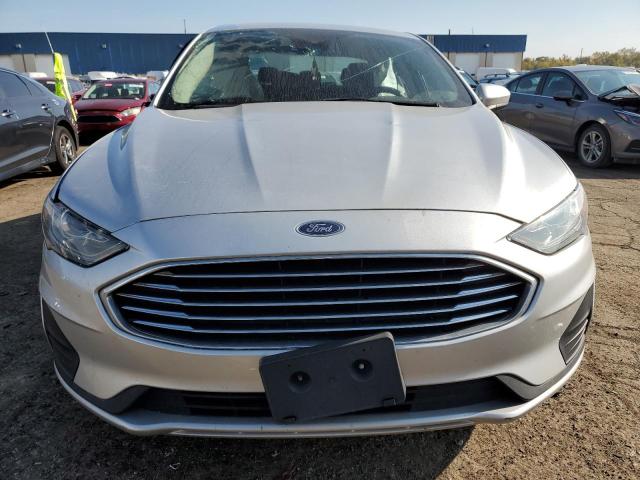 3FA6P0LU8KR105365 - 2019 FORD FUSION SE SILVER photo 5