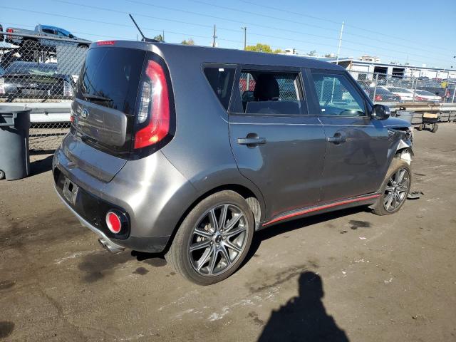 KNDJX3AA2J7574259 - 2018 KIA SOUL ! GRAY photo 3