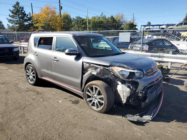 KNDJX3AA2J7574259 - 2018 KIA SOUL ! GRAY photo 4