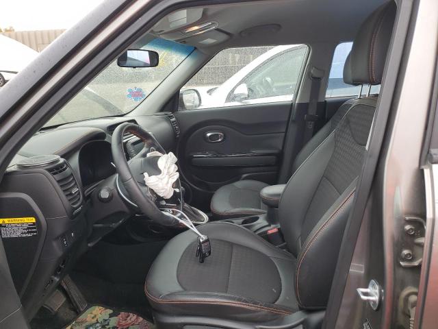 KNDJX3AA2J7574259 - 2018 KIA SOUL ! GRAY photo 7