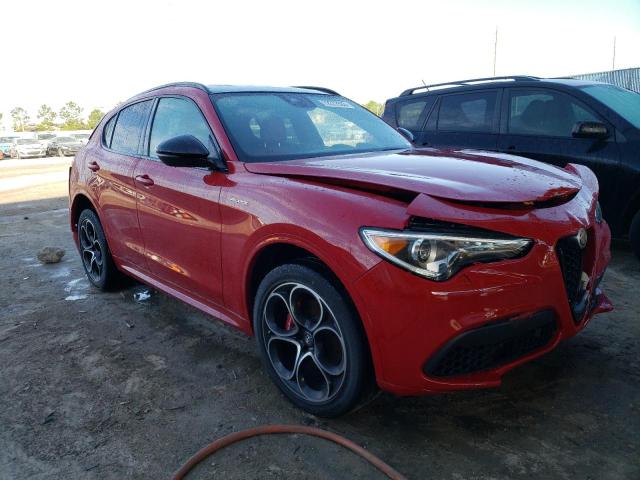 ZASPAKBNXN7D46630 - 2022 ALFA ROMEO STELVIO TI RED photo 4