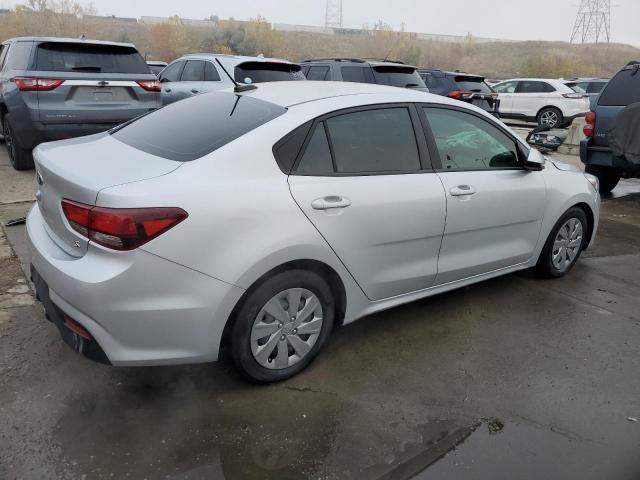 3KPA24AD5LE311488 - 2020 KIA RIO LX SILVER photo 3