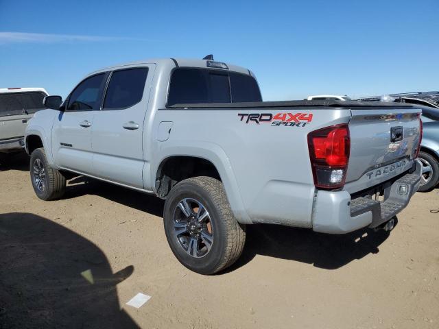 3TMCZ5AN5JM123320 - 2018 TOYOTA TACOMA DOUBLE CAB GRAY photo 2