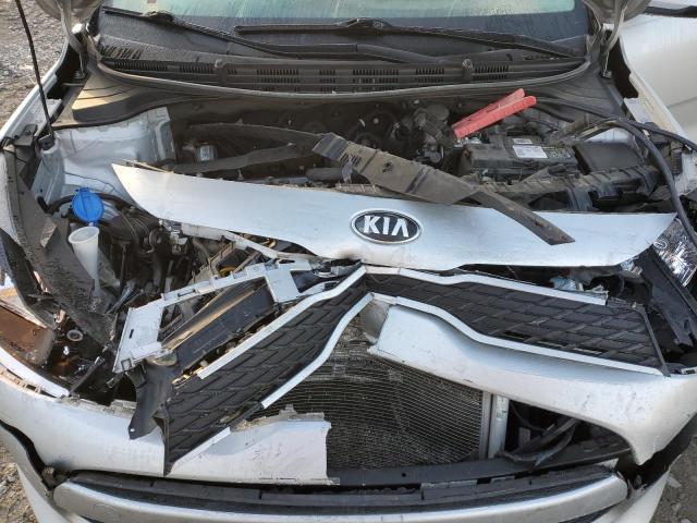 3KPA24AB1KE227214 - 2019 KIA RIO S SILVER photo 11