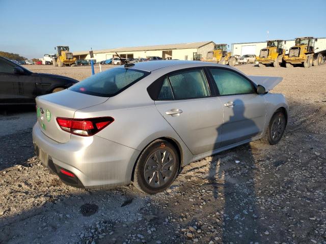 3KPA24AB1KE227214 - 2019 KIA RIO S SILVER photo 3