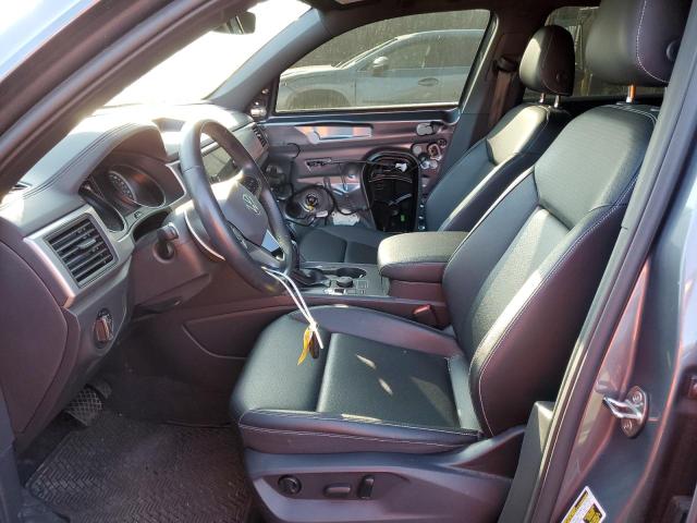 1V26C2CA7LC202417 - 2020 VOLKSWAGEN ATLAS CROS SE ნაცრისფერი ფოტო 7