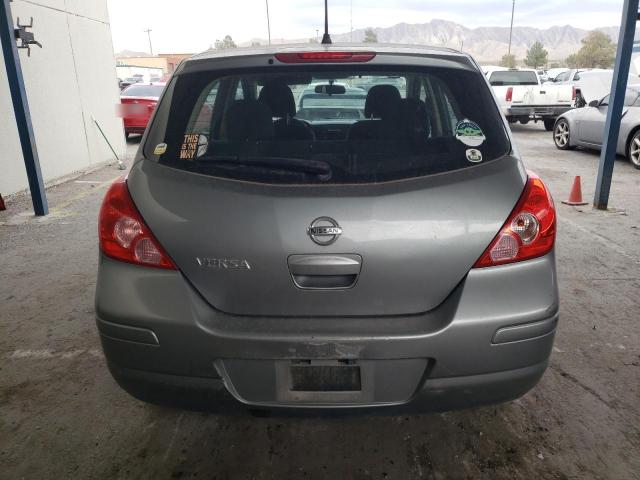 3N1BC1CP1CK199980 - 2012 NISSAN VERSA S GRAY photo 6