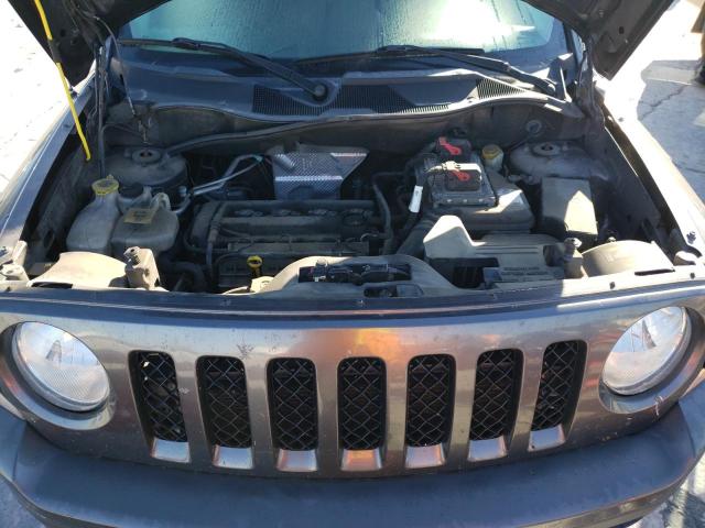 1C4NJPFA2GD794031 - 2016 JEEP PATRIOT LATITUDE GRAY photo 12