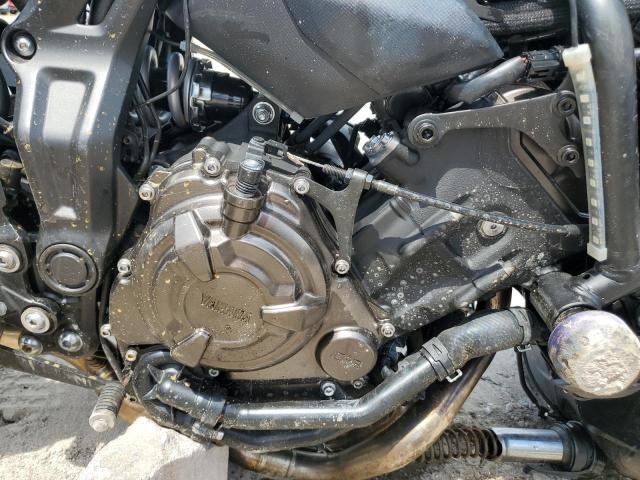 JYARM27E9JA000479 - 2018 YAMAHA MT07 BLACK photo 7