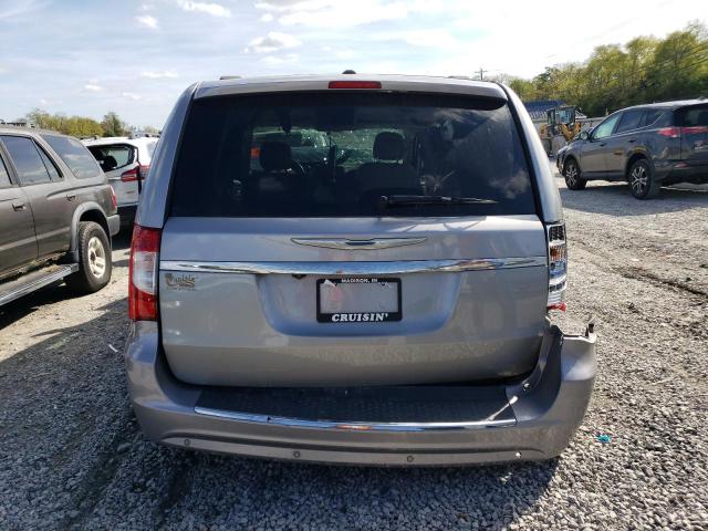 2C4RC1CG4DR645419 - 2013 CHRYSLER TOWN & COU TOURING L GRAY photo 6