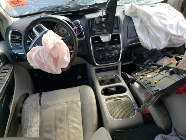 2C4RC1CG4DR645419 - 2013 CHRYSLER TOWN & COU TOURING L GRAY photo 8