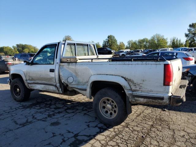 1GTGK24R2WZ500789 - 1998 GMC SIERRA K2500 WHITE photo 2