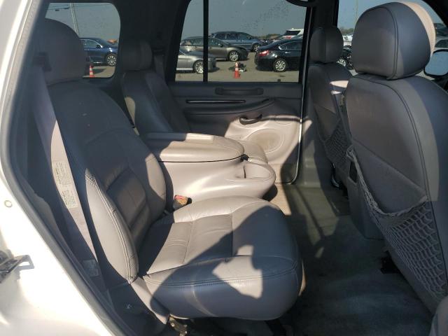 5LMPU28L4WLJ29629 - 1998 LINCOLN NAVIGATOR 白色 照片 11